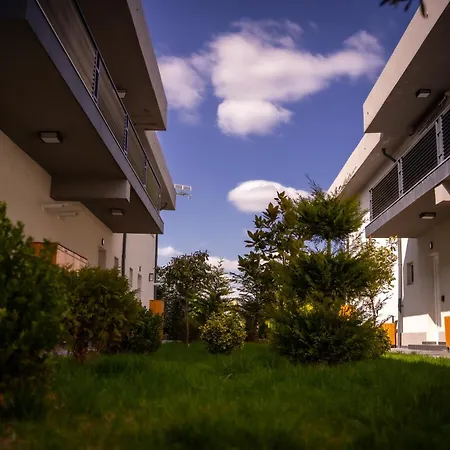 Donilads Properties - Home Everywhere, Relax & Nature Escape 2 Mai Exterior photo
